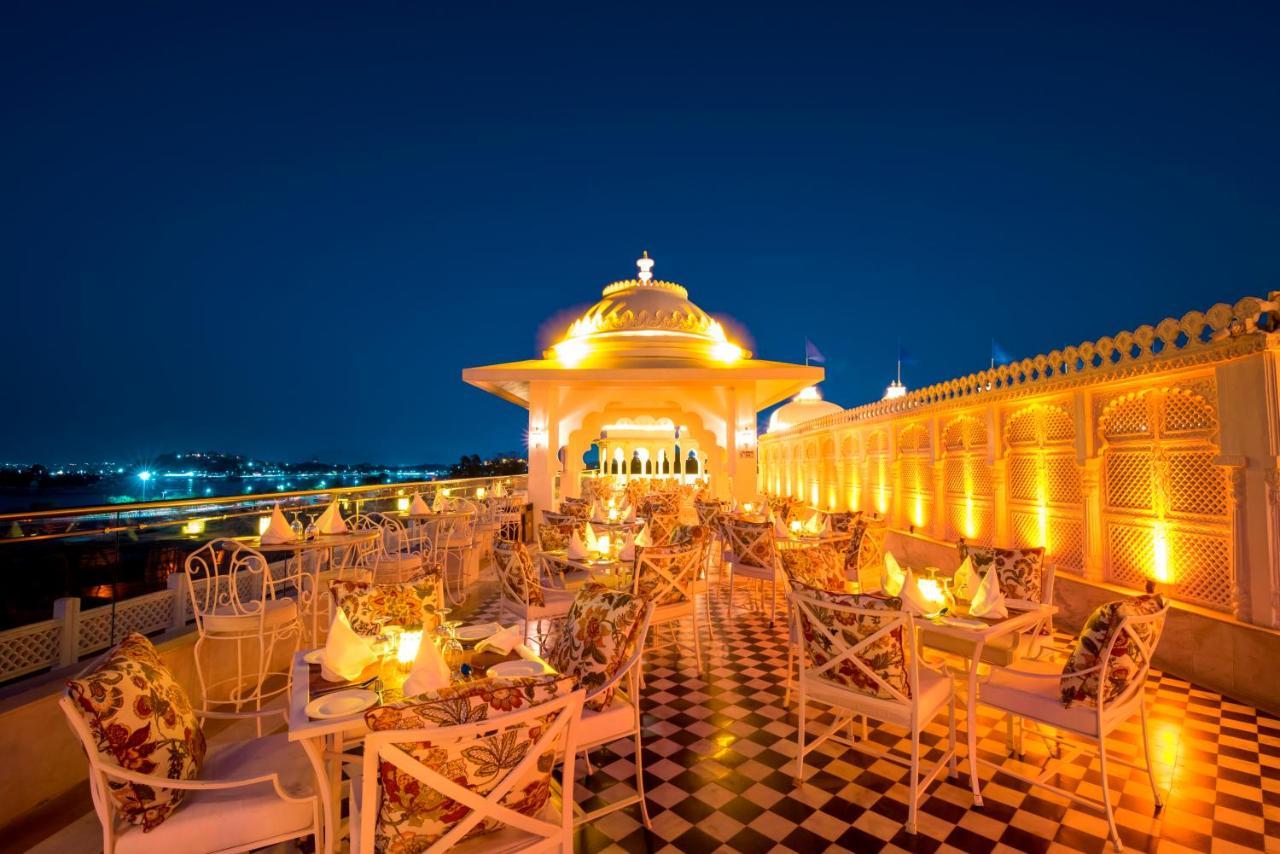 Radisson Blu Udaipur Palace Resort & Spa מראה חיצוני תמונה